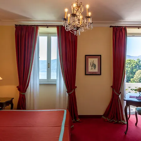 Hotel Grand Majestic