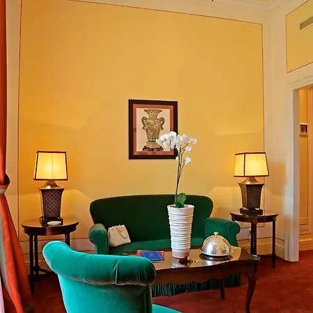 ホテル グランド マジェスティック