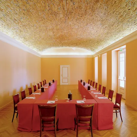 Отель Grand Majestic Вербания